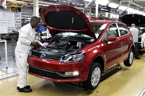 vw takes  lead  toyota  global auto deliveries      carscoops
