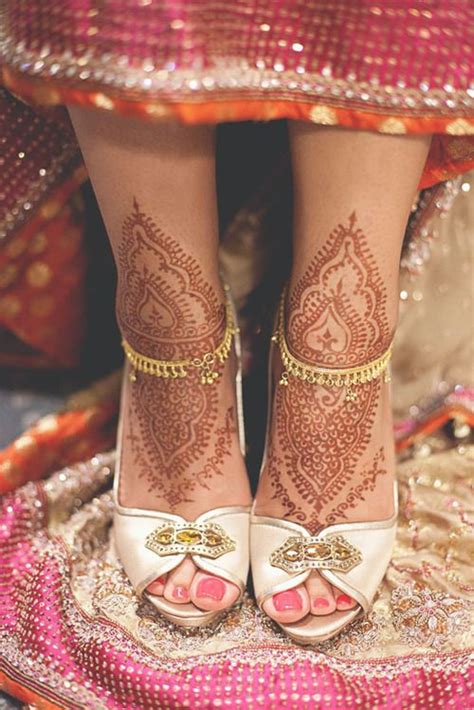 simple leg mehndi do not want too much done on the feet