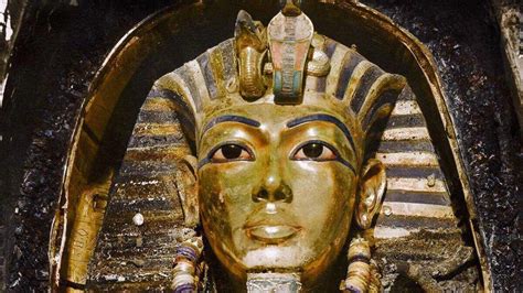 Inside King Tutankhamun S Tomb And Expensive Treasure