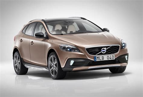 volvo  cross country india price review images volvo cars