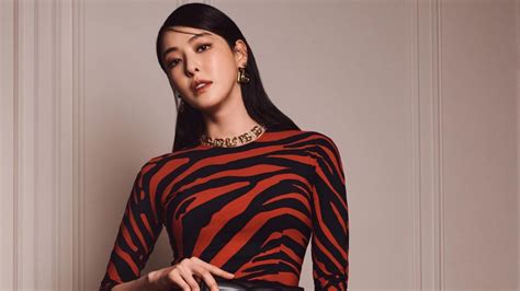 lee da hee  south korean actress  singles inferno harpers bazaar arabia