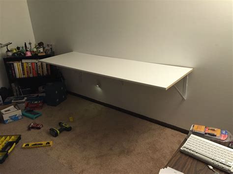 wall mounted desk  computer  hints    choosing
