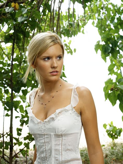 Lost S2 Maggie Grace As Shannon Rutherford Lost 2004 2010