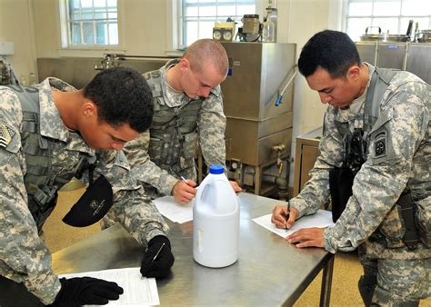 paratroopers learn field sanitation best practices article the