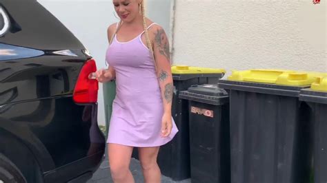 thick chick taking a piss in public space loves it