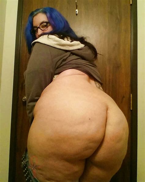 chubby pawg milf floppy breasts saggy fat ass big butt bbw