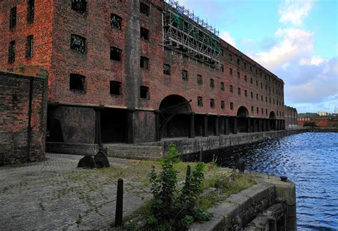 stanely dock warehouse