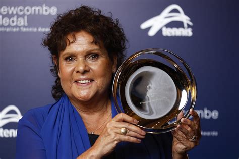 evonne goolagong cawley honoured  spirit  tennis award