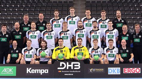 keine angst viel mut deutschlands handball nationalmannschaft faehrt