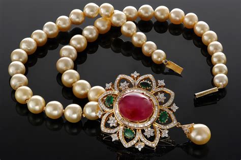 pearls necklace  diamond pendant indian jewellery designs