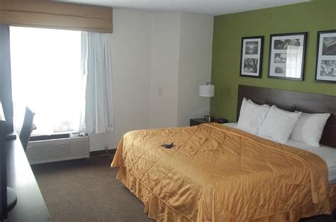sleep inn airport   prices hotel reviews college