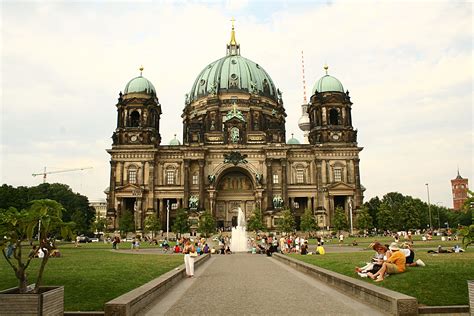 catedral de berlin lugares  visitar berlin alemania lugares turisticos  alemania