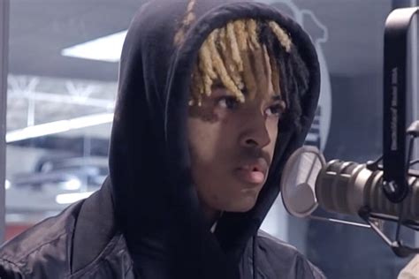 Xxxtentacion Punches Fan In The Face At His Concert [video]