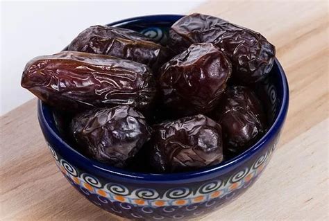 fakta  manfaat buah kurma  disebut  al quran surat