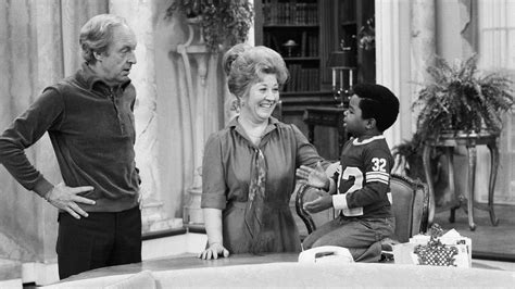 Charlotte Rae Of ‘the Facts Of Life’ And ‘diff’rent Strokes’ Dies At 92