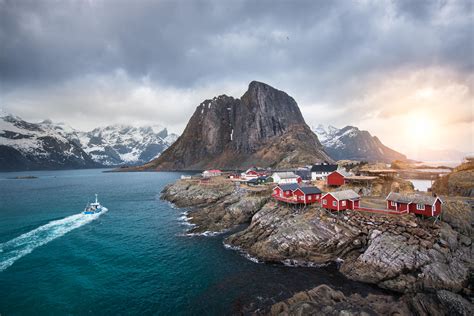 photographing  lofoten islands norway tom archer