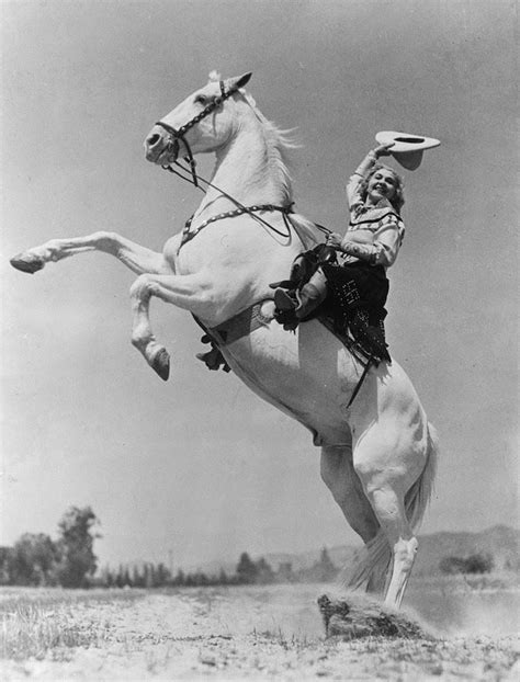 15 Amazing Vintage Photos Of Truly Cowgirls ~ Vintage