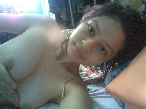 really beautiful indonesian girl s bald pussy flashing self photos leaked 19pix sexmenu