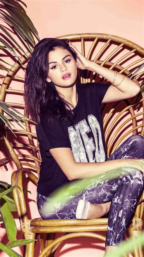 Download 720x1280 Wallpaper Selena Gomez Sit Chair Adidas Samsung