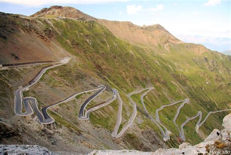The 20 Greatest Driving Roads In The World Popular