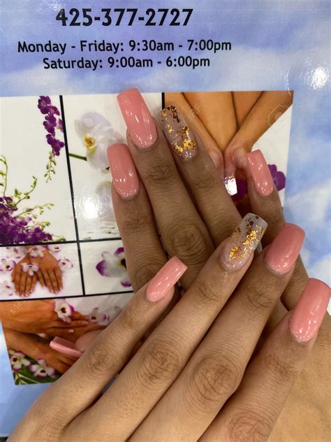 difference  shellac  gel nails creative nails