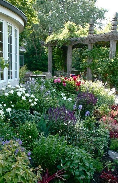 cottage style garden ideas