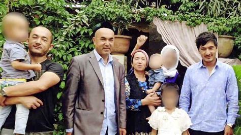 de pijnlijke zoektocht naar families van oeigoeren  nederland vader welke vader verkeerd