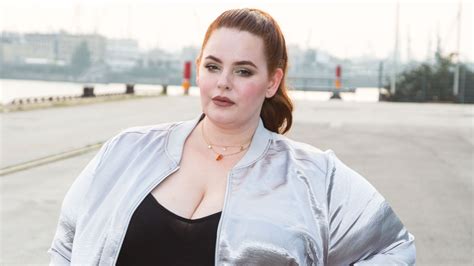 Tess Holliday Shares Confidence Tips In “the Not So Subtle