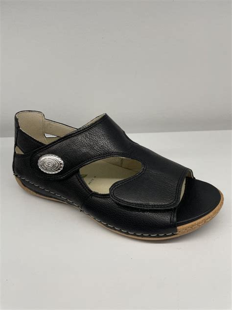 waldlaufer womens heliett sandal porto schwarzblack sole  soul footwear