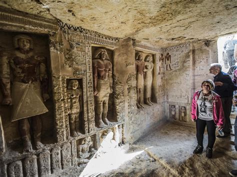 years vibrant egyptian tomb sees  light