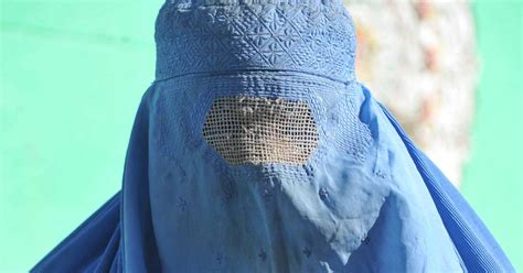 muslims   world   support full face burqa study finds huffpost uk