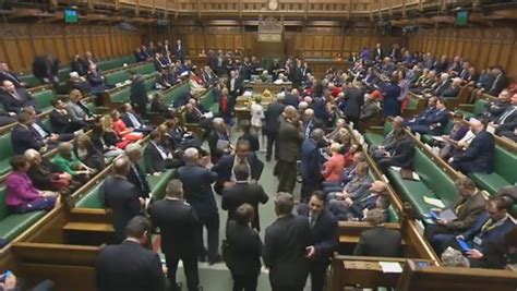 brexit bill clears  hurdle  uk parliament euractivcom
