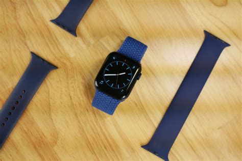 apple considers jumping  rugged wearables    model ars technica
