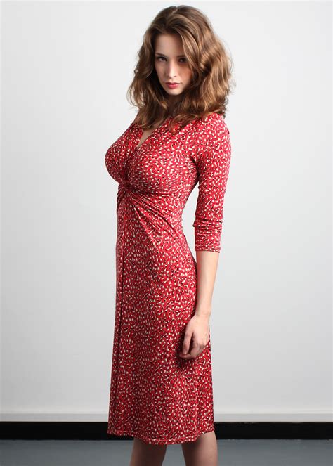 the berry dress which fits and flatters women with big busts from d to h cups saintbustier