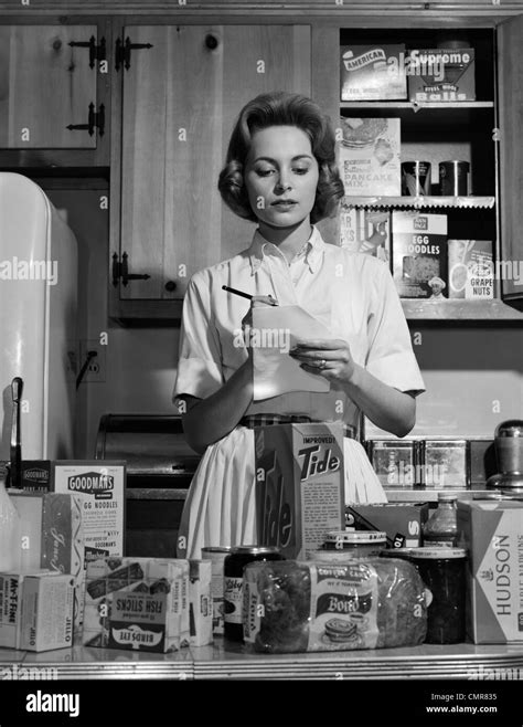 Haarige Hausfrau In Der Küche Genagelt – Telegraph