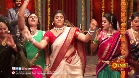 Telugu Actress Uma Big Deep Navel Show In Saree Sa