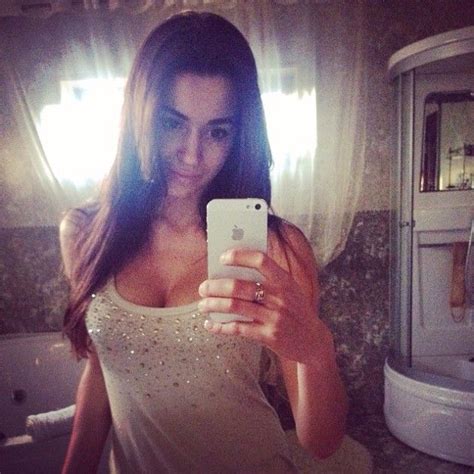 the hottest selfies instagram has to offer 39 pics