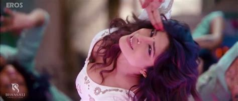 Priyanka Chopra’s Item Dance In Ramleela Hd Video