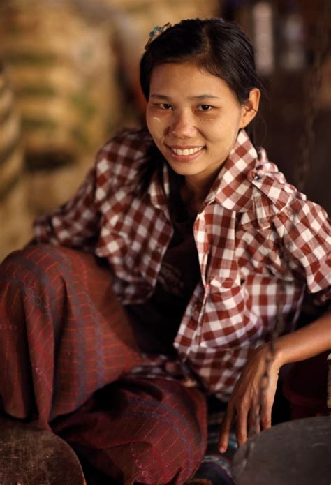 Myanmar Burma Young Woman Dietmar Temps Photography