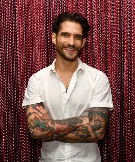 ‘teen wolf star tyler posey goes naked for onlyfans announcement