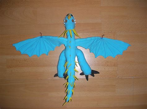 deadly nadder   train  dragon  fanciful sewings