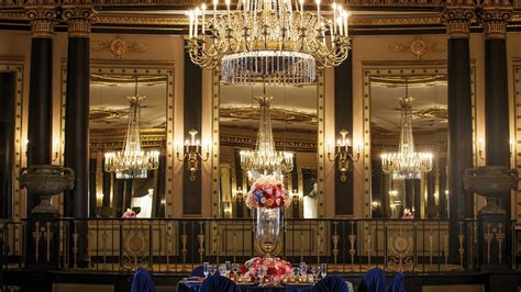 palmer house hilton chicago aims  revive  citys bygone dazzling
