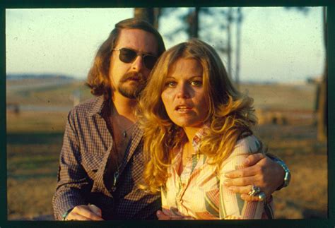 image of couple from the 1970 s couples images vintage wallpaper pop