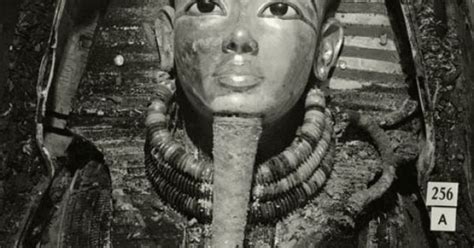 Innermost Coffin Of Tutankhamun 1926 By Harry Burton