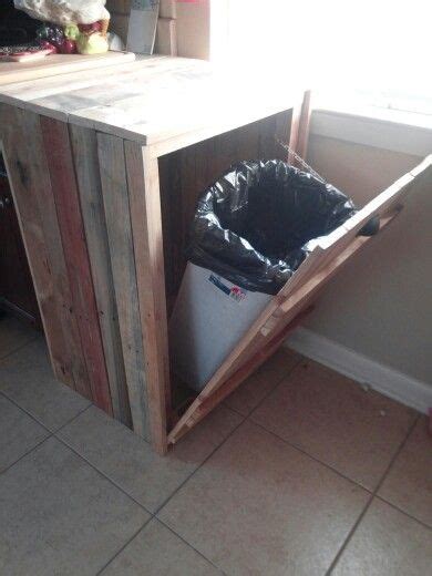 hide   trash canmade   pallets home plans