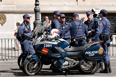 filemotorbikes cuerpo nacional de policia njpg wikimedia commons