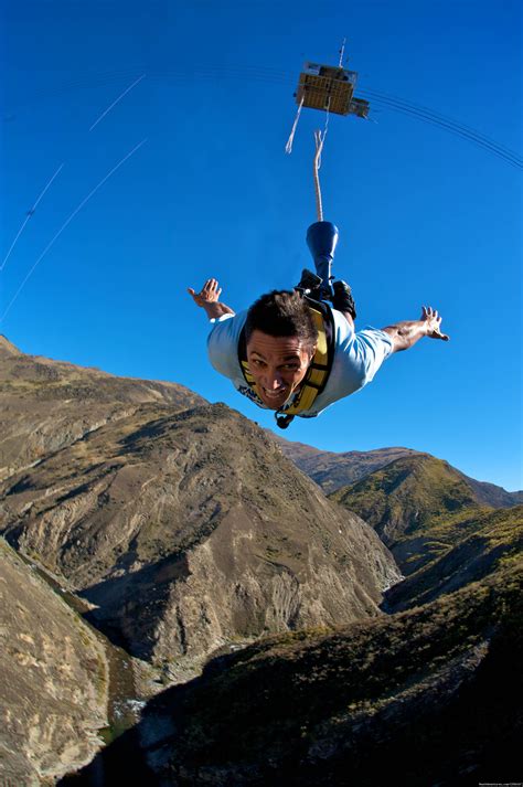 aj hackett bungy queenstown queenstown  zealand bungee jumping