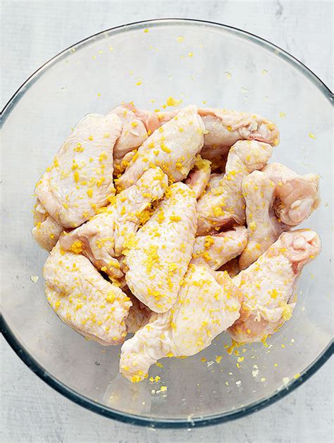 crispy chicken wings baked in the oven with lemon and garlic