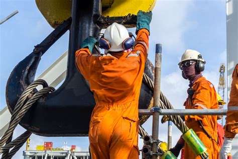 offshore oil rig safety  tips    workers safe