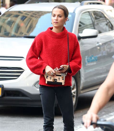 Alicia Vikander In Casual Outfit New York City 05 08